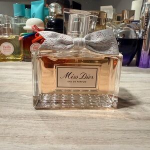 Eau de Parfum - Elegant Silver and Gold